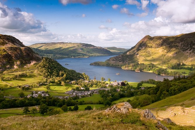 3-Day Lake District Explorer Small-Group Tour from Edinburgh - Day 2 around Windermere and Wordsworth’s villages