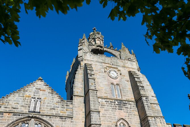 Aberdeen Historical Walking Tour - St Machar’s Cathedral: the visual wow stop