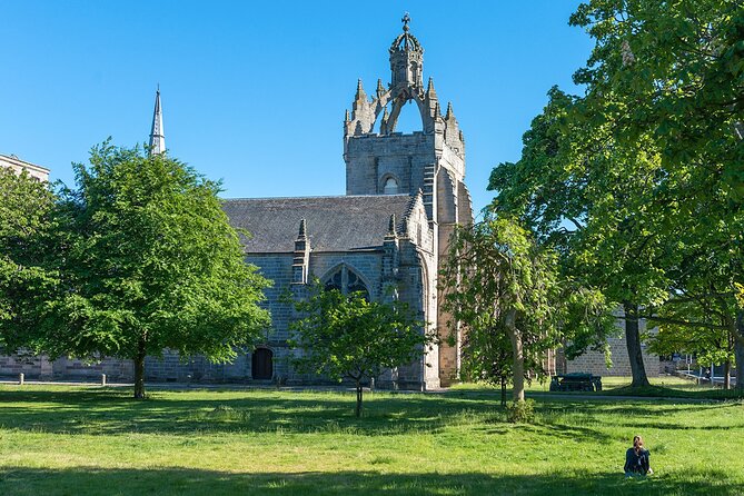 Aberdeen Historical Walking Tour - King’s Museum (Old Town House) and the secret grate detail