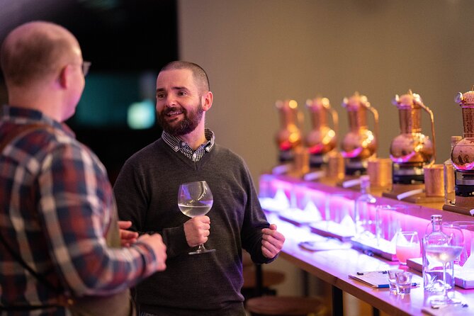 Aberdeen’s Distillery Discovery Tour - Your 1-hour Aberdeen gin lesson starts with a double G&T