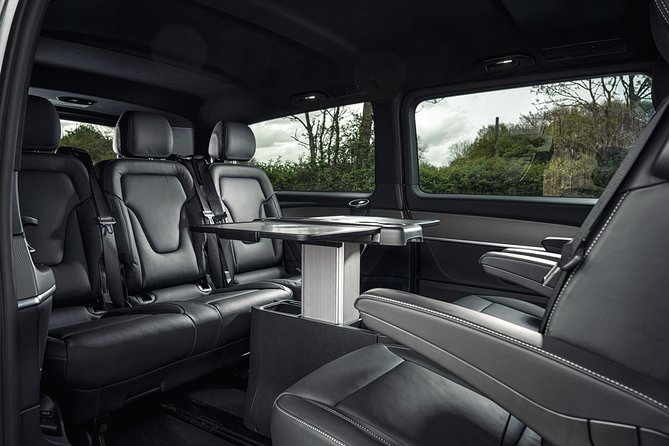 Arrival Transfer: Airport EDI to Edinburgh by Luxury Van - Quick highlights before you land