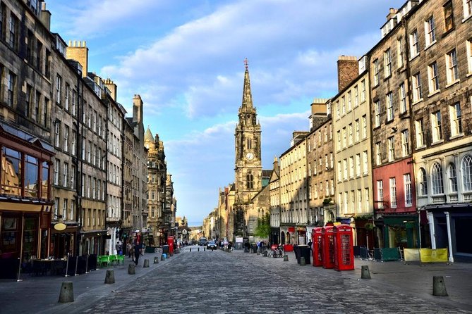 Arrival Transfer: Airport EDI to Edinburgh by Luxury Van - From EDI to your Edinburgh address in about 30 minutes