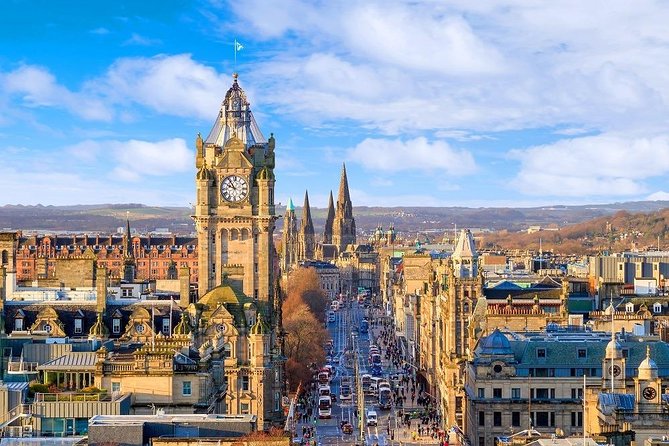 Arrival Transfer: Airport EDI to Edinburgh by Luxury Van - Meet-and-greet at Turnhouse Airport: name sign and luggage help