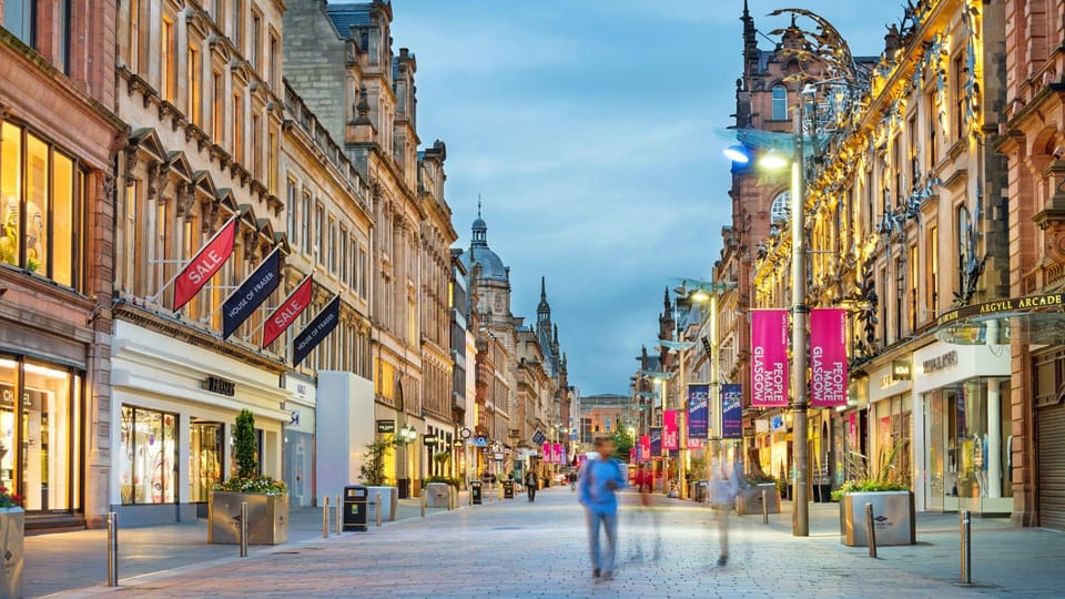 Best of Glasgow: Private Walking Tour with a Local - George Square as your easy launch point