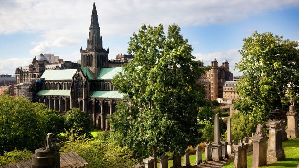 Best of Glasgow: Private Walking Tour with a Local - Getting around Glasgow: walking-first, transport optional