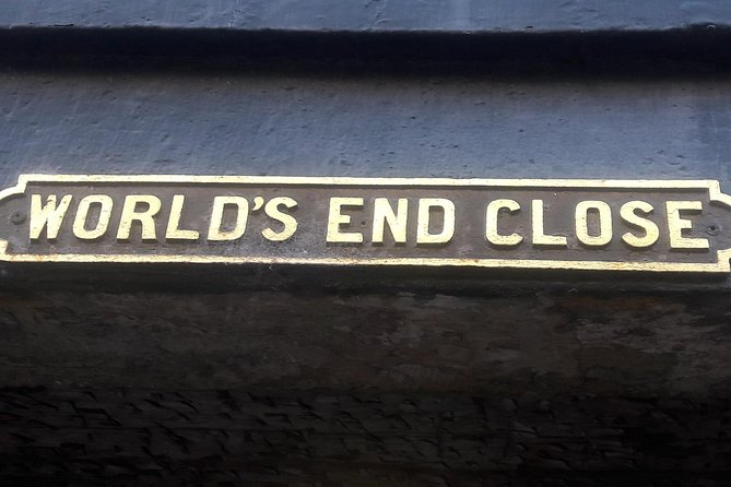 Curious Tales of the Royal Mile - Private Walking Tour - Advocate’s Close and St Giles Cathedral: legal trouble, mischief, and memory