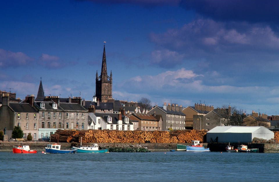 Edinburgh: Aberdeenshire, Balmoral Castle & Northeast Coast - V&A Museum Dundee: Design Museum Time Without the Rush