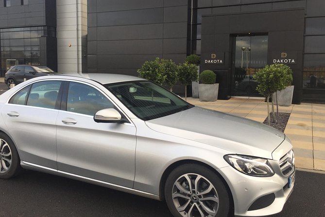 Edinburgh Airport to Glasgow City Chauffeured Hire Driver - Meet-and-Greet Pickup: What You Can Expect at Arrivals