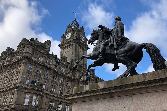 Edinburgh City 4 Hour Private Guided Taxi Tour - Victoria Street and Princes Street Gardens: The Classic Postcard Walk