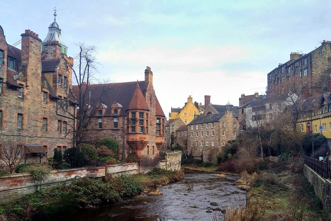 Edinburgh Custom Private Tour with a Local, see the city unscripted - A private Edinburgh walk that actually feels unscripted