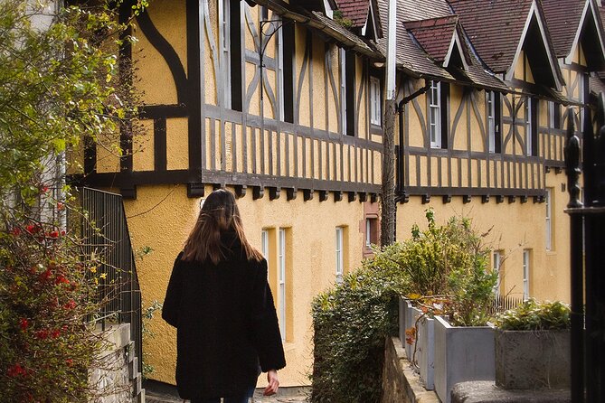 Edinburgh: Dean Village & New Town Walking Tour - Rose Street and the story behind secret bars