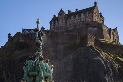 Edinburgh: Dean Village & New Town Walking Tour - Charlotte Square and the New Town plan behind Athens of the North