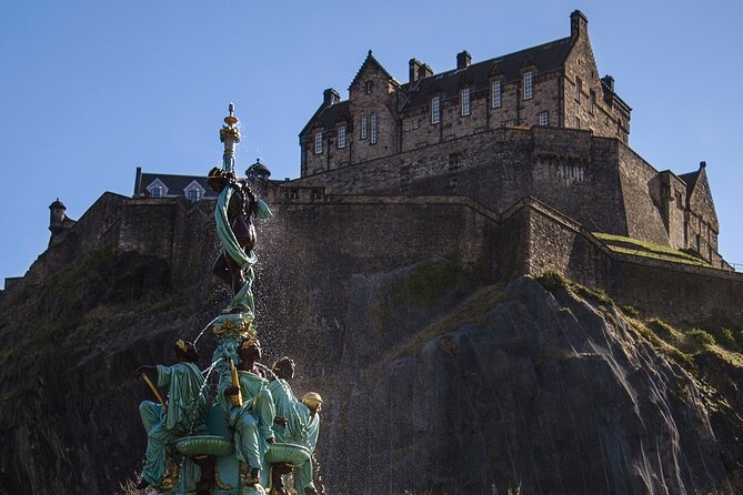 Edinburgh: Dean Village & New Town Walking Tour - Charlotte Square and the New Town plan behind Athens of the North