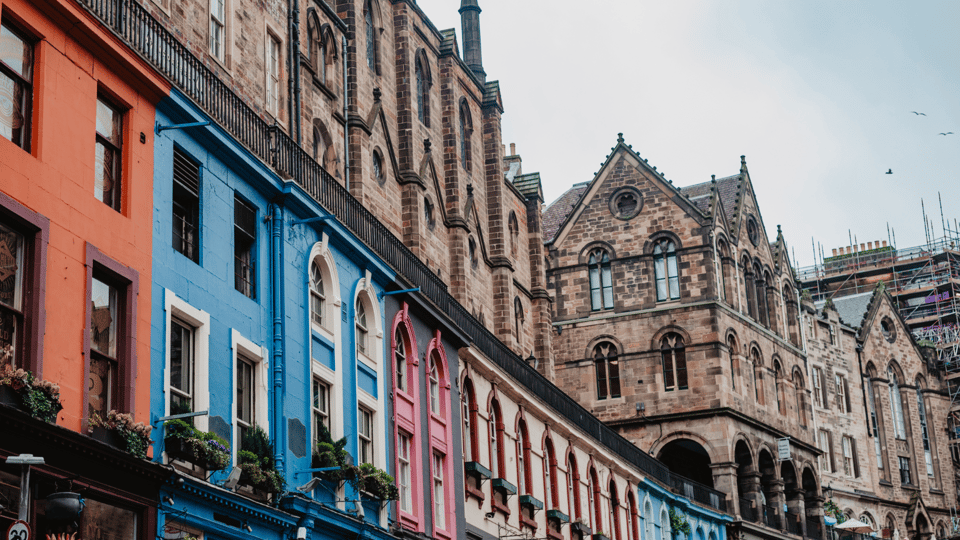 Edinburgh: Discover Edinburgh's Old Town Walking Tour - Key highlights worth showing up for