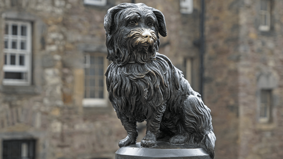 Edinburgh: Discover Edinburgh's Old Town Walking Tour - St Giles’ Cathedral and the Writers Museum: where faith meets words