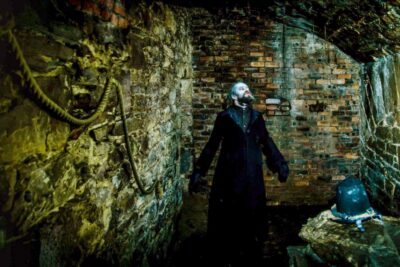 Edinburgh: Evening Underground Ghost Tour - Greyfriars Kirkyard after dark: the graveyard moment