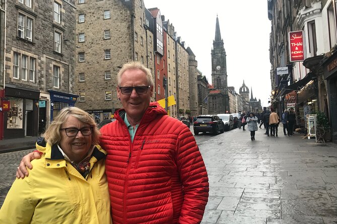 Edinburgh Food Tour with a Local Foodie Custom & Private - Traditional Pub Stops and Food Culture Lessons in Old Town