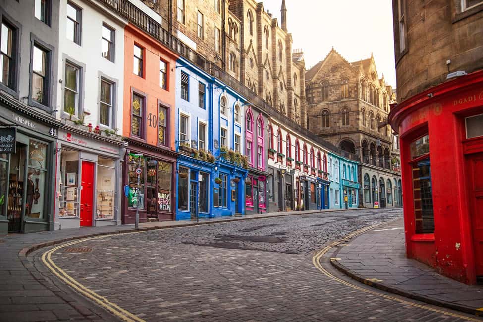 Edinburgh: Full-Day Walking Tour with Edinburgh Castle - New Town Stops: Charlotte Square, Georgian House, and Princes Street Views