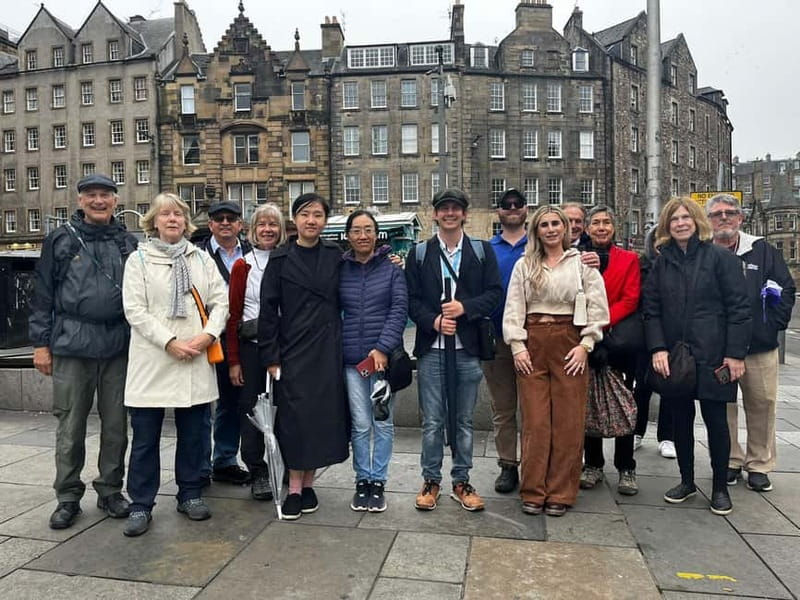 Edinburgh: Full-Day Walking Tour with Edinburgh Castle - Edinburgh Castle: external guided tour, entry included, then explore