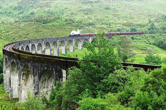 Edinburgh: Glenfinnan Viaduct, Glencoe & Fort William - Glenfinnan Viaduct at Loch Shiel: the Harry Potter connection, done the practical way