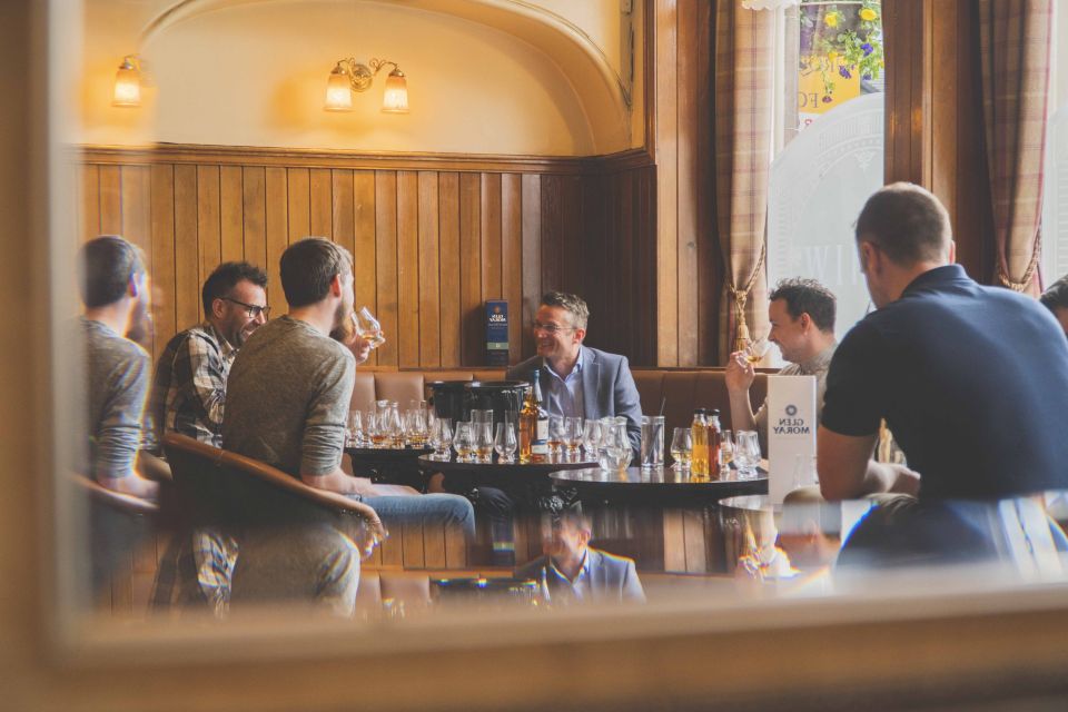 Edinburgh: Guided Whisky Tasting & Walking Tour - Starting at The Barony Bar on Broughton Street (a smart launch point)