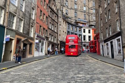 Edinburgh Half Day Guided Private Tour in a Premium Minivan - Edinburgh Old Town: medieval streets and the big dark chapters