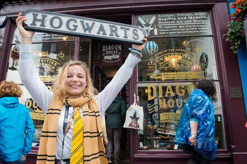 Edinburgh: Harry Potter Tour & Amazing Illusions Experience - Why this Harry Potter Edinburgh combo tour feels worth it