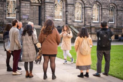 Edinburgh: Harry Potter Tour & Amazing Illusions Experience - Tron Kirk Market and the Royal Mile: your tour’s perfect kickoff