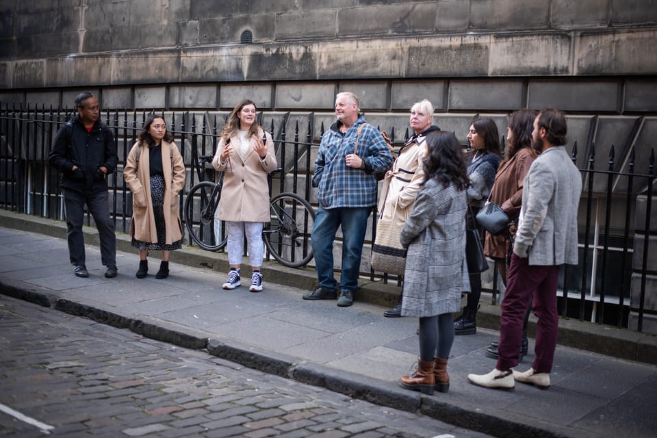 Edinburgh: Harry Potter Tour & Amazing Illusions Experience - Edinburgh City Chambers and the impact story