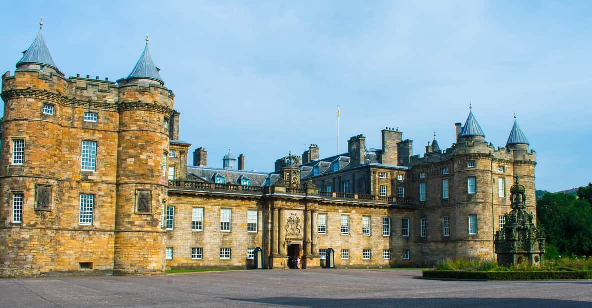 Edinburgh: Harry Potter Tour & Palace of Holyrood Entry - The Royal Mile opening: Tron Kirk, Waverley Station, and Old College