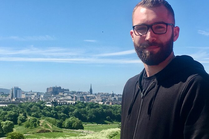 Edinburgh Highlights & Hidden Gems: Private Tour with a Local - Iconic Edinburgh anchors plus quieter corners like Dean Village or Dr Neil’s Garden