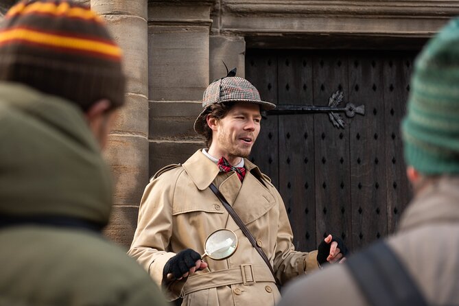 Edinburgh Historical Gems Tour with Whisky & Local Flavours - Walking the Royal Mile without feeling stuck on it