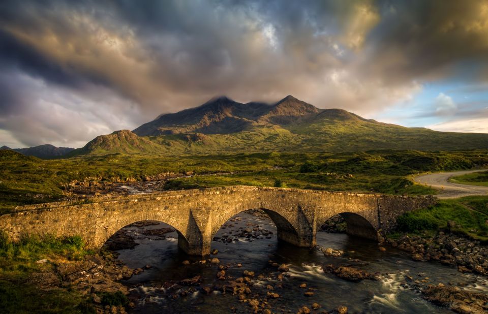 Edinburgh: Isle of Skye, Loch Ness, & Highlands 5-Day Tour - A Route That Puts Skye, Nessie, and Real History in One Loop