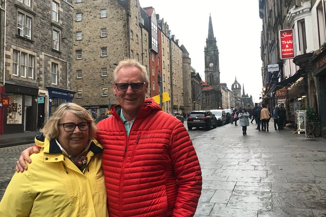 Edinburgh Like a Local: Private & Personalized Experience (3 hrs) - Edinburgh Castle’s ancient halls: what to expect on foot