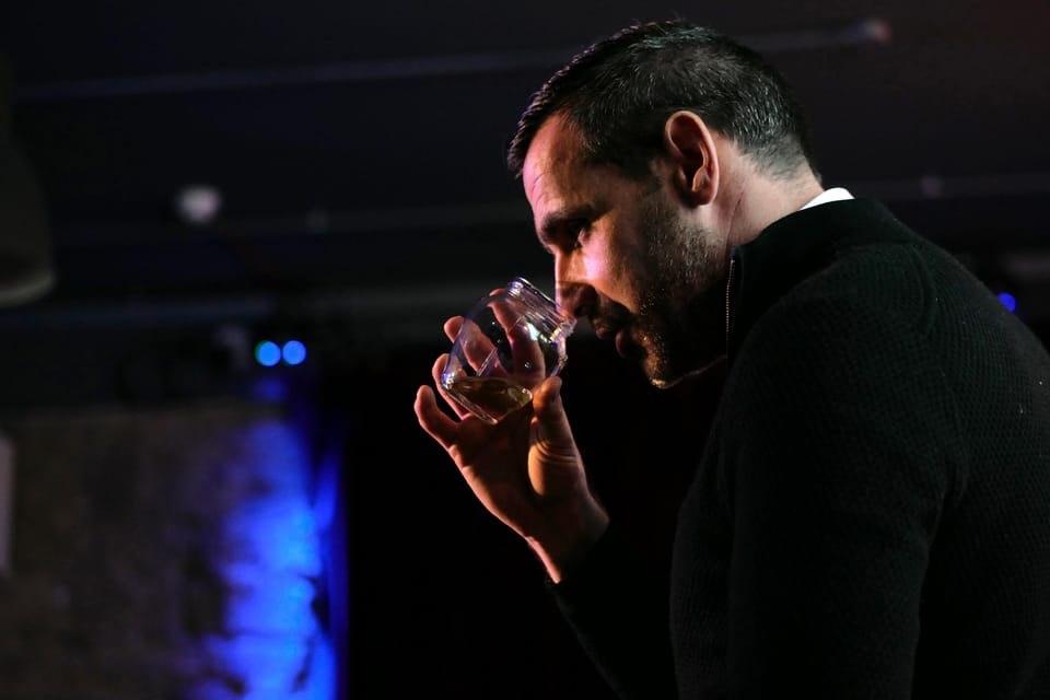 Edinburgh: Mountebank Comedy Whisky Tasting - Should You Book Mountebank Comedy Whisky Tasting?