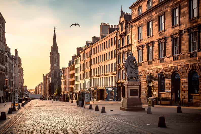 Edinburgh: Old Town Private Walking Tour with Historian - Key points to know before you set foot in the Old Town