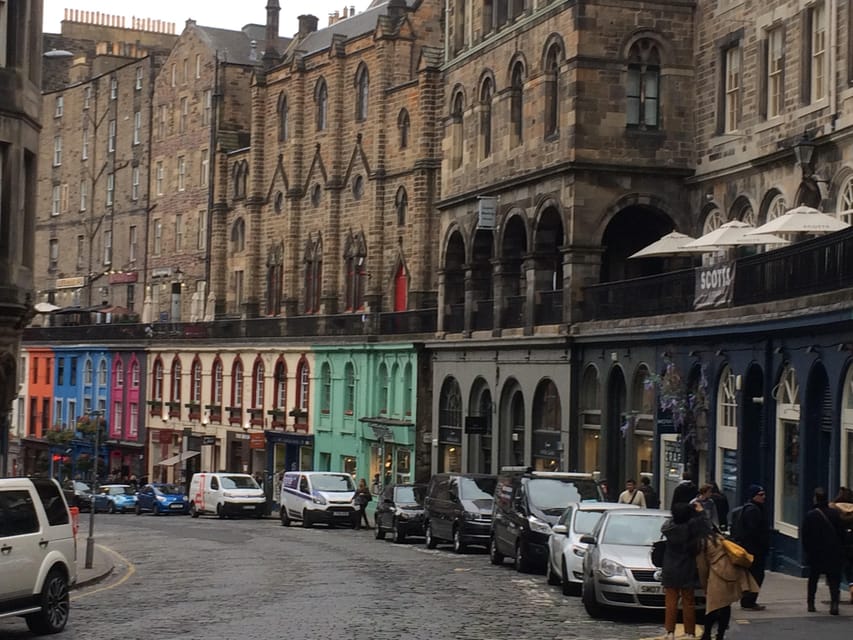 Edinburgh: Old Town Private Walking Tour with Historian - Meeting at the National Museum and getting your bearings fast