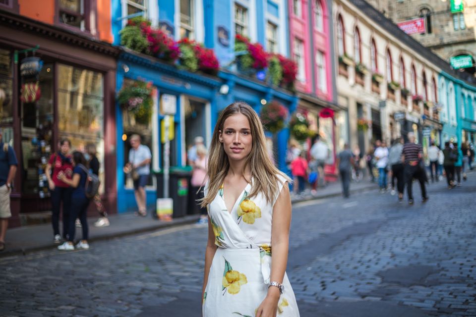 Edinburgh Old Town: Professional Photoshoot & Edited Photos - Your Old Town photo circuit: Royal Mile, Castle views, Cathedral, and Victoria Street