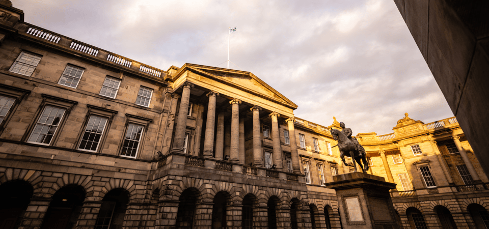 Edinburgh: Old Town Walking Tour with an APP - Price and Value: Why $9 Works for a 5-Hour Walk