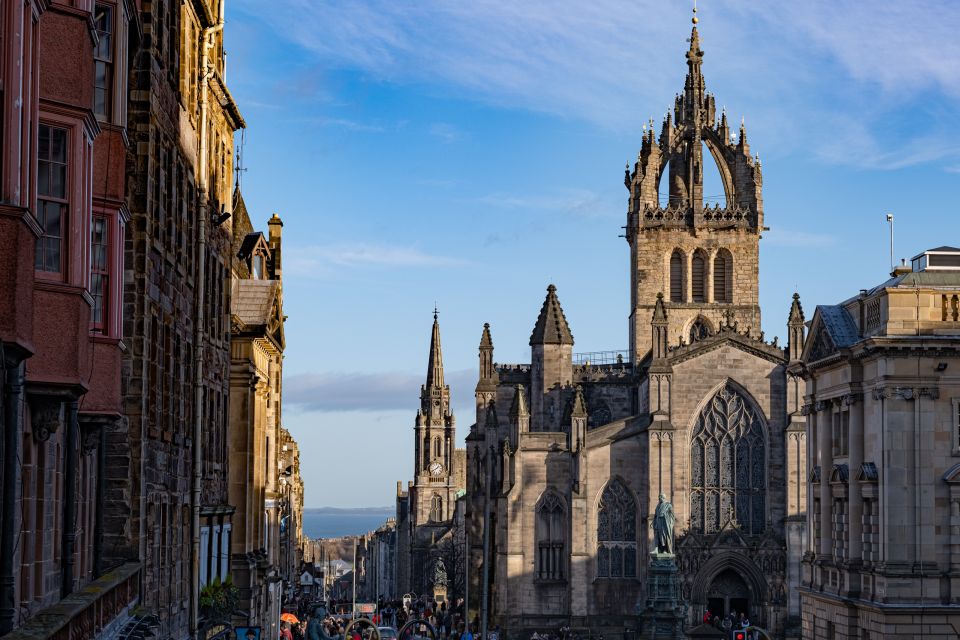 Edinburgh: Outlander Series and Jacobites Walking Tour - Price and value: is $22 worth 90 minutes of walking?