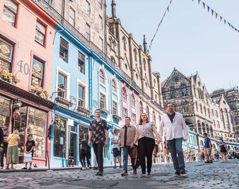 Edinburgh: Photo Shoot with a Private Vacation Photographer - Who this Edinburgh photo shoot suits best