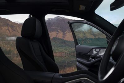Edinburgh: Private Loch Ness, Glencoe & The Highlands Tour - Mercedes V-Class limousine vs 16-seat coach: choose your comfort level