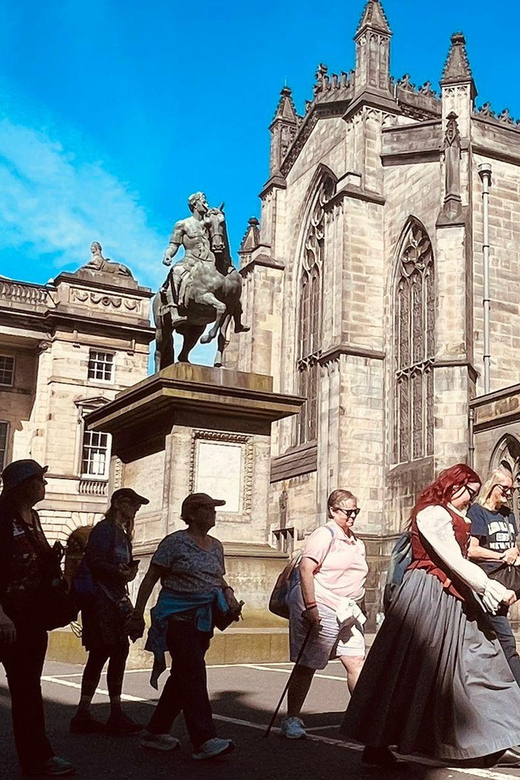 Edinburgh: Royal Mile Old Town Walking Tour - Charlotte in Costume: The Storytelling That Makes the Streets Stick