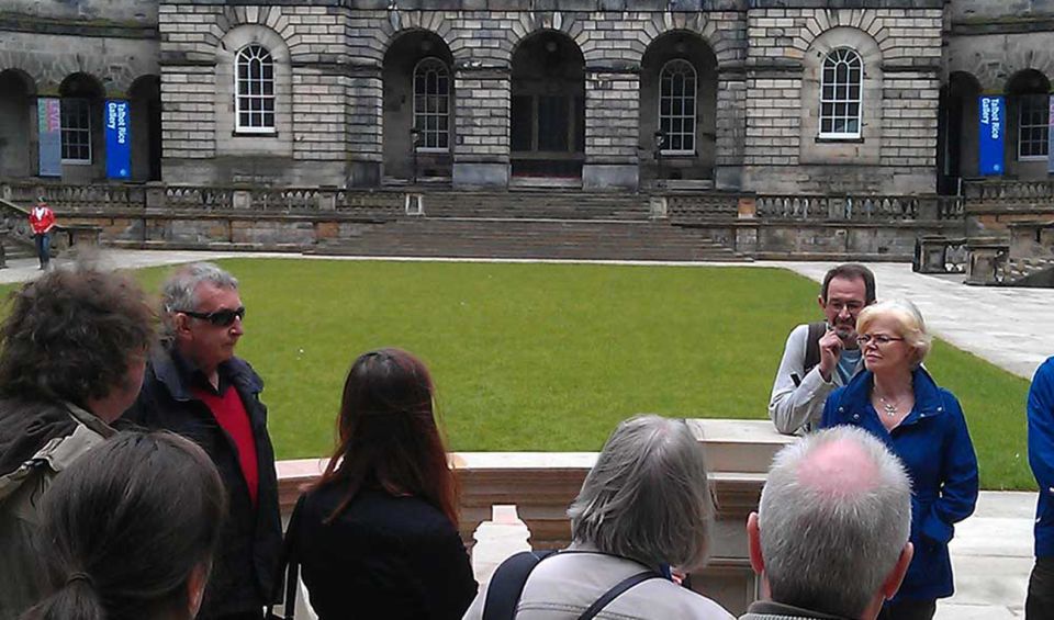 Edinburgh: Royal Mile Scottish Enlightenment Walking Tour - Old Town landmarks and the famous people behind the ideas
