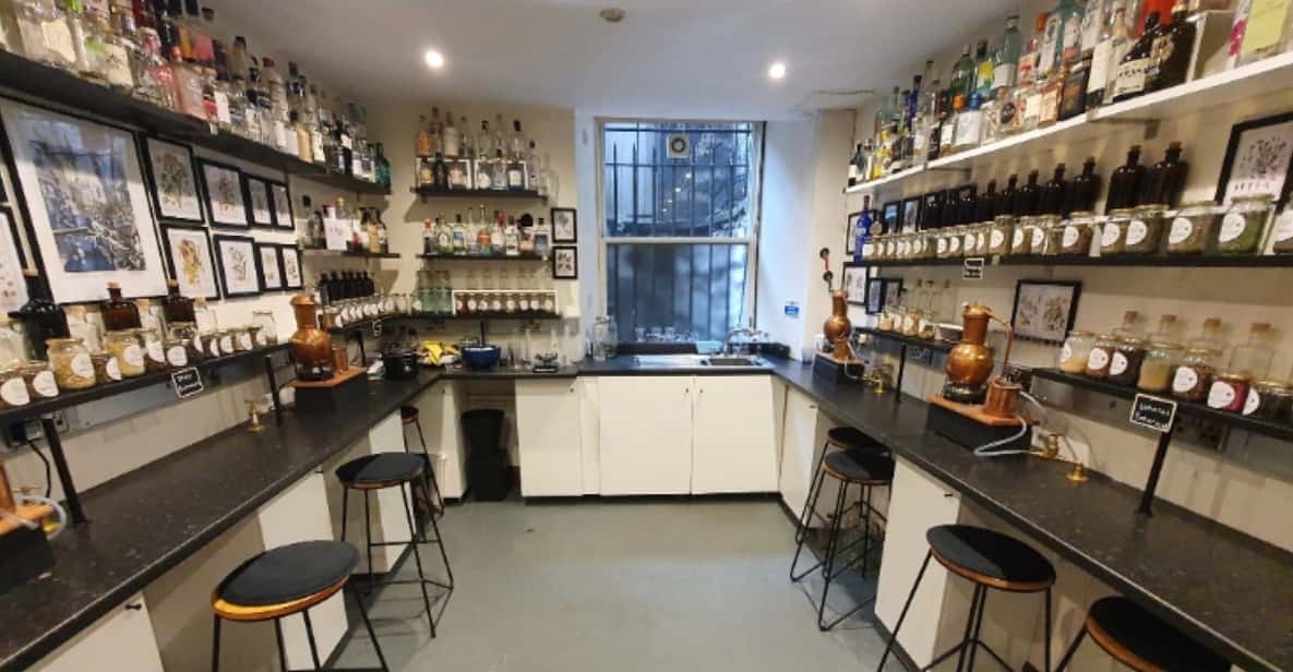 Edinburgh: Rum Distillation Workshop with Rum Tasting - Who’s running the show: Sip Antics Micro Distillery and host Neil’s style