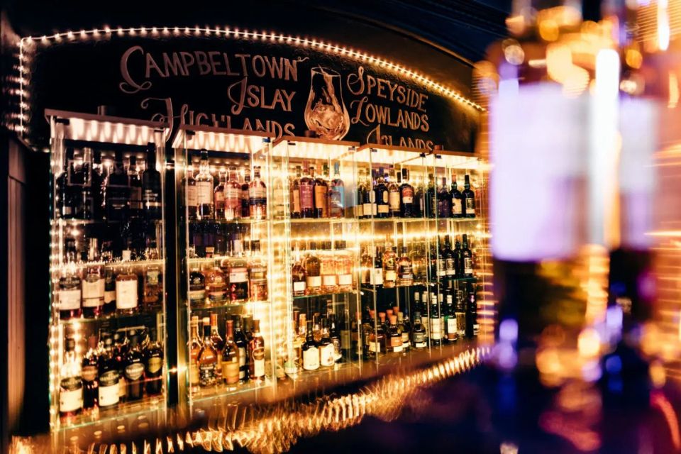 Edinburgh: Scotch Whisky Tasting - Scotland's True Spirit - A note on guides: what to expect from the expert-led style