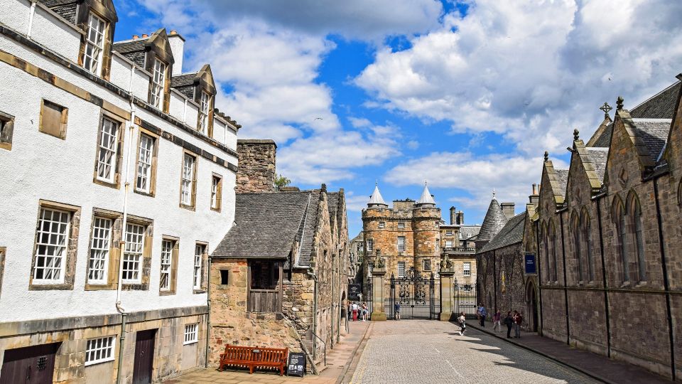 Edinburgh: The Royal City Tour from London - Who should book this tour (and who should skip it)