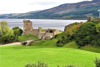 Edinburgh to Inverness Private Transfer with Tour on the way - Drivers who talk, listen, and shape the day