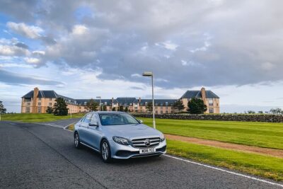 Edinburgh To St Andrews | Executive Transfer - In the Car for About 1.5 Hours: Wi‑Fi, Water, and a Driver Who’s Paying Attention