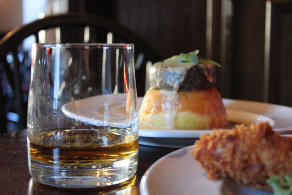 Edinburgh: Tolbooth Tavern Haggis Taster & Whisky Sampling - Who should book this (and who might want something else)